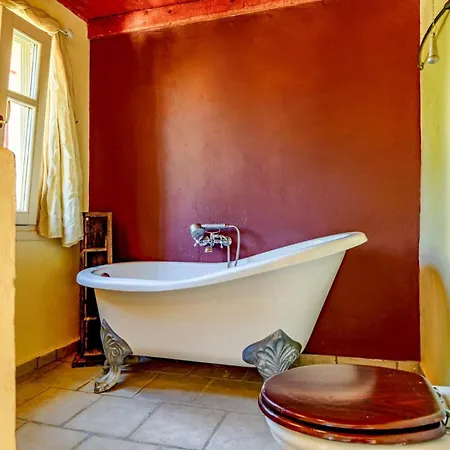 וילה Lithi By סבורונטה